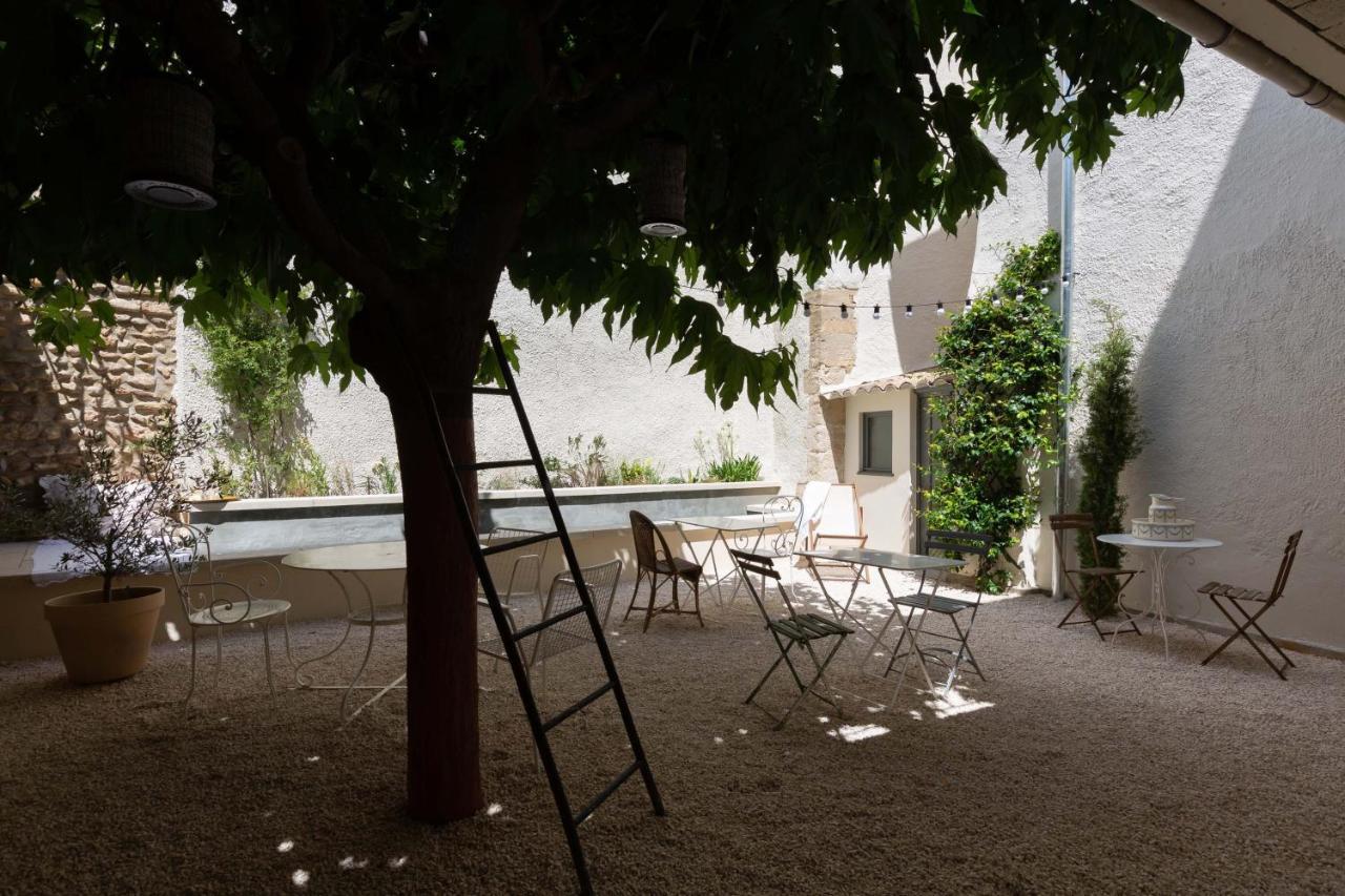 Hotel La Perroya à Visan Extérieur photo
