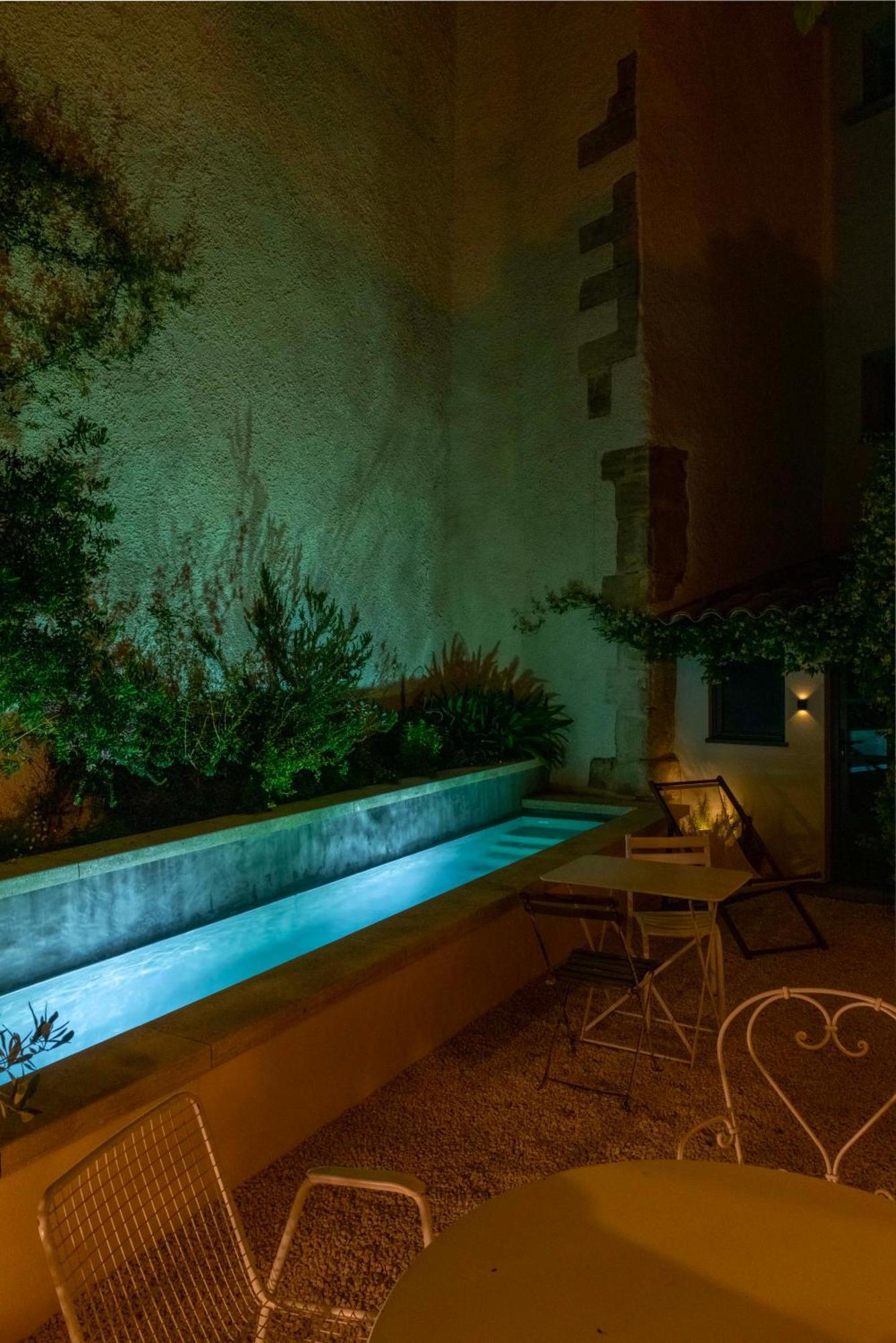 Hotel La Perroya à Visan Extérieur photo